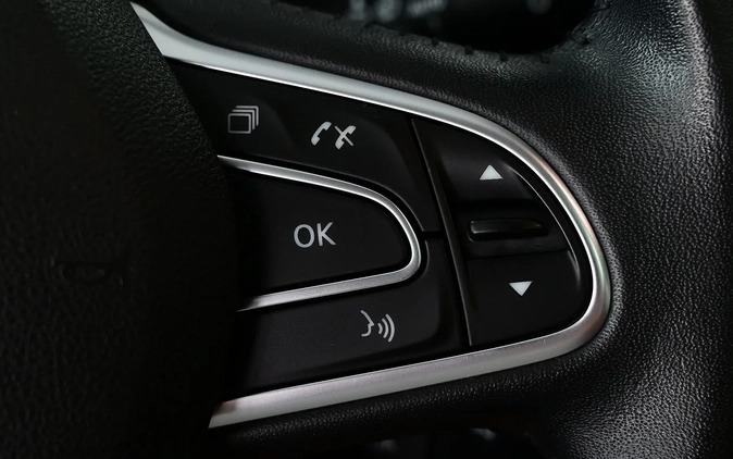 Renault Kadjar cena 59999 przebieg: 85000, rok produkcji 2015 z Karczew małe 742